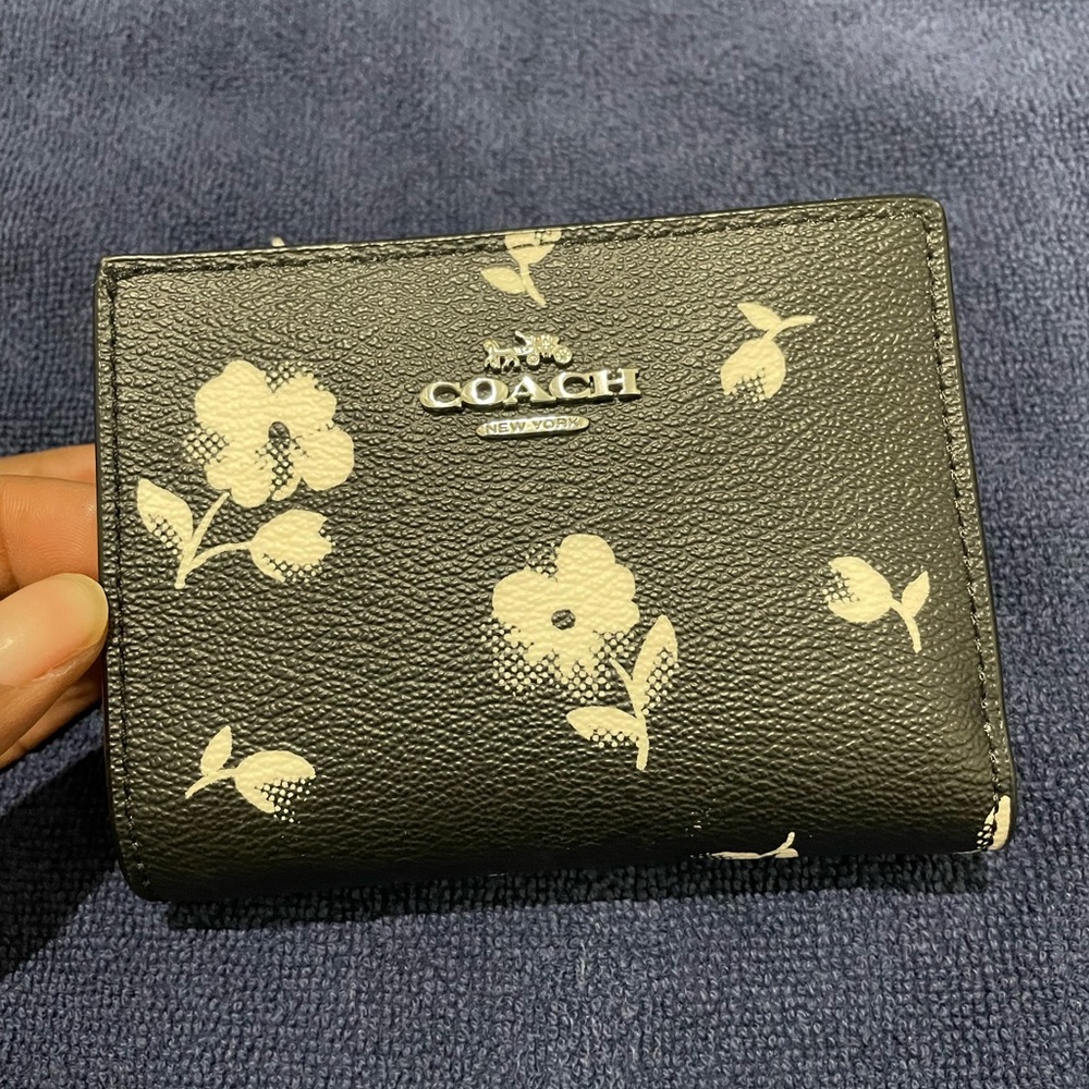Women’s Coach Mini Wallet